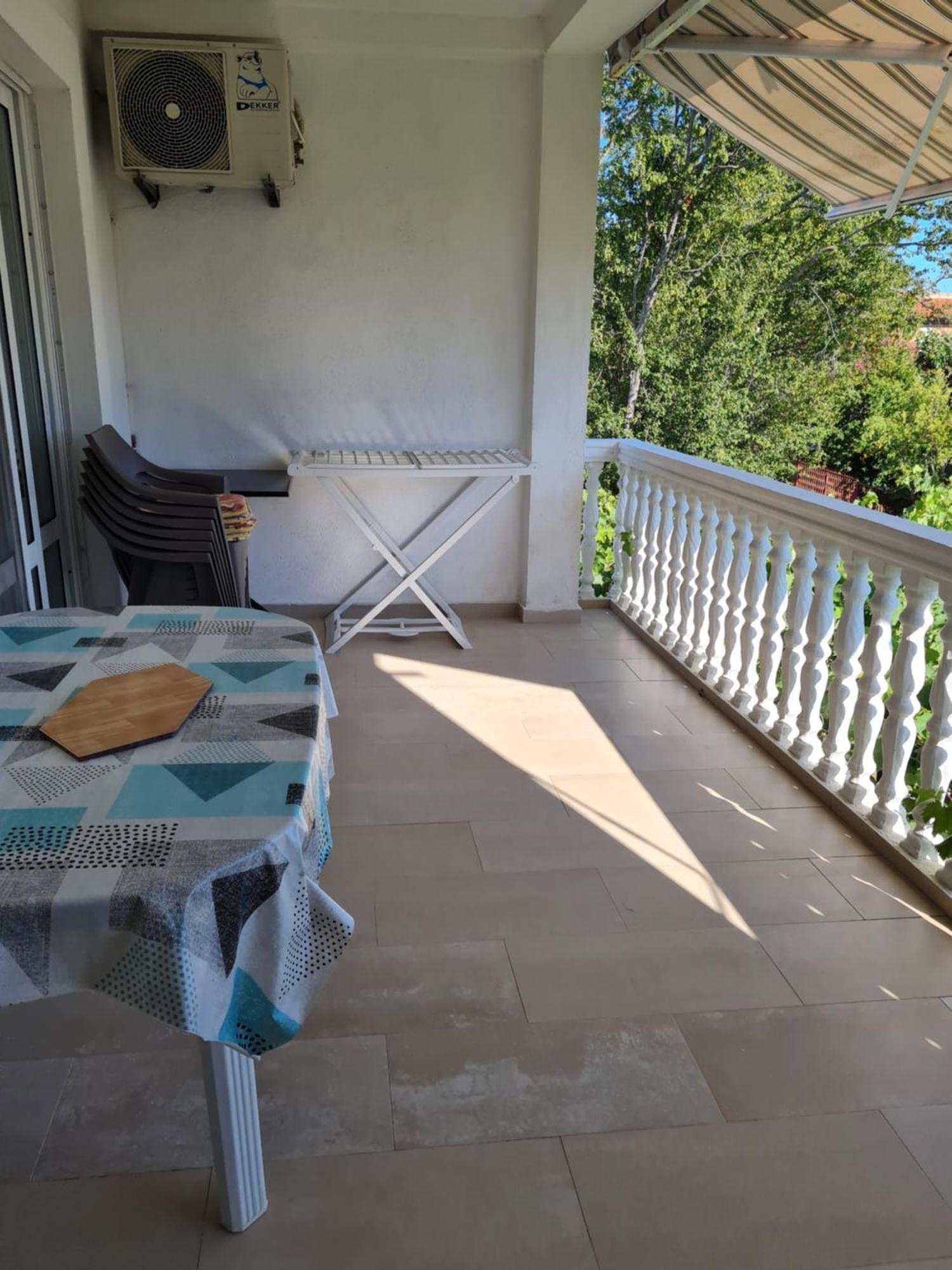Demir Apartmani Donji Stoj Bagian luar foto