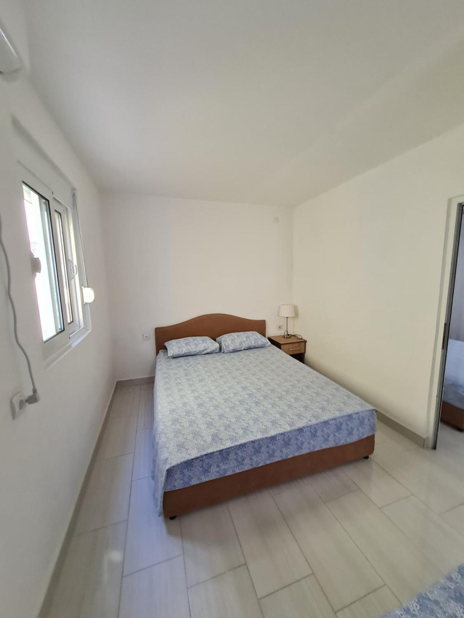 Demir Apartmani Donji Stoj Bagian luar foto