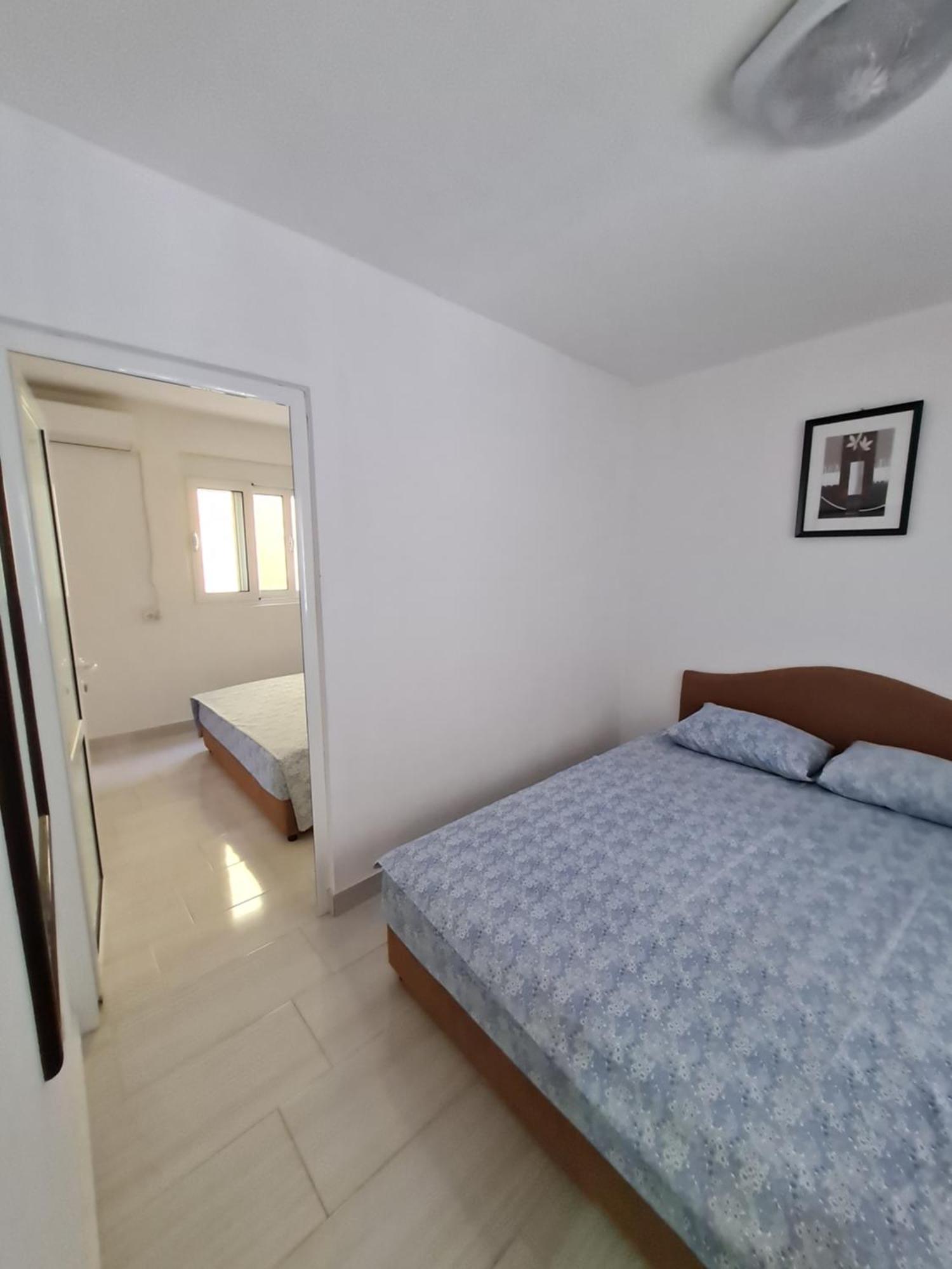 Demir Apartmani Donji Stoj Bagian luar foto