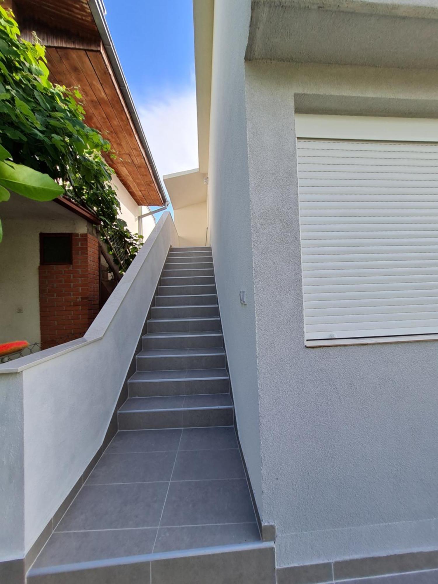 Demir Apartmani Donji Stoj Bagian luar foto