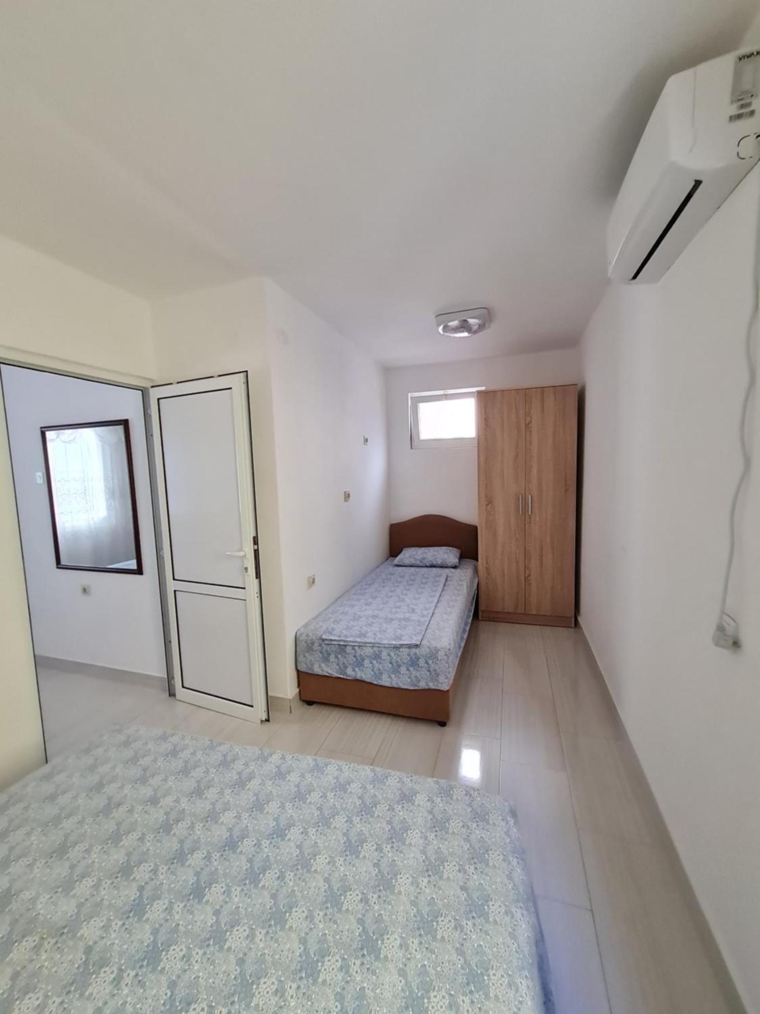 Demir Apartmani Donji Stoj Bagian luar foto